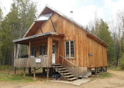 Chalet Blanc - Pourvoirie Coin Lavigne - St-Côme - Lanaudière - Qc